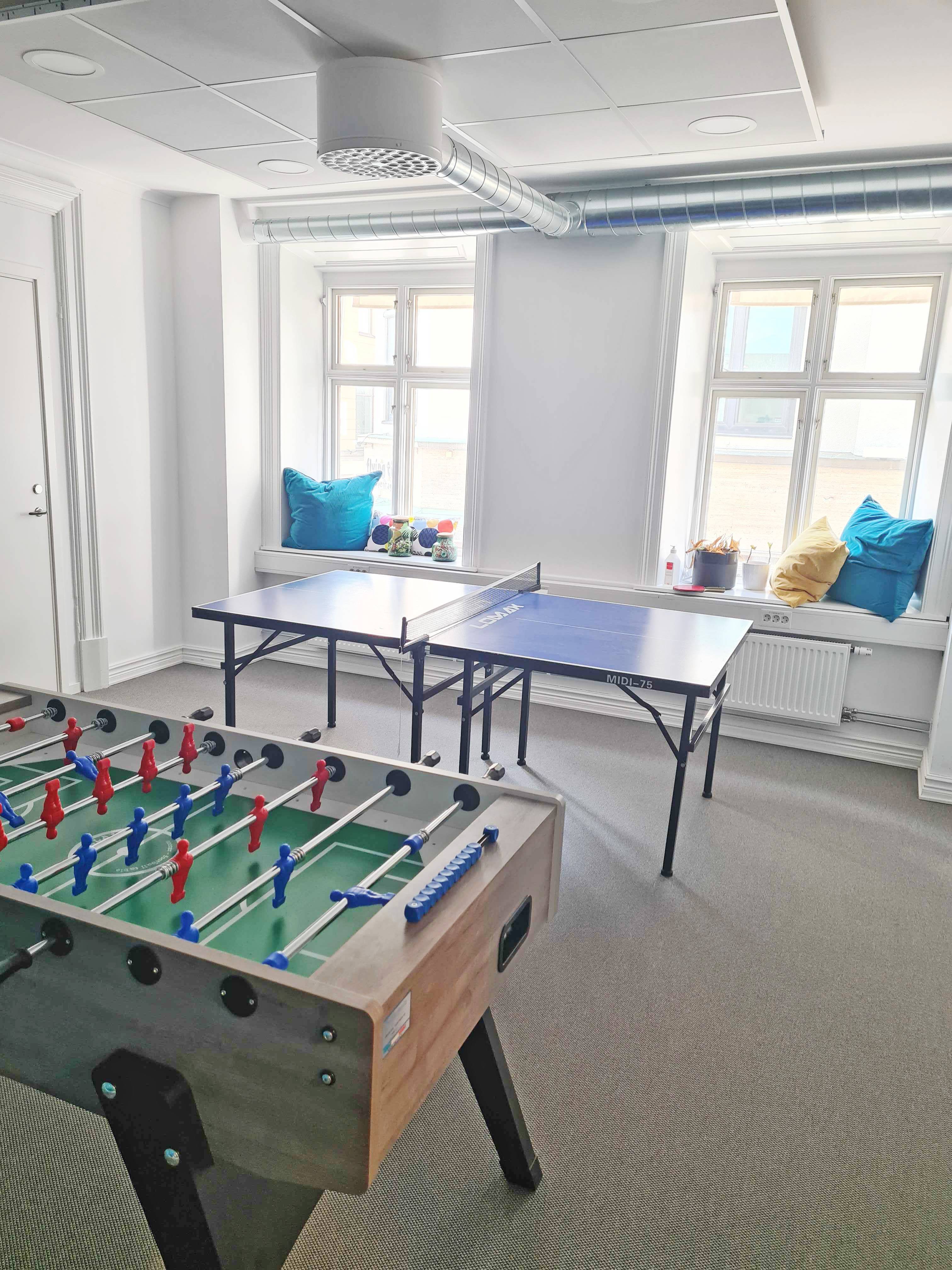 Pingisbord och bordsfotboll på kontoret DocuSign